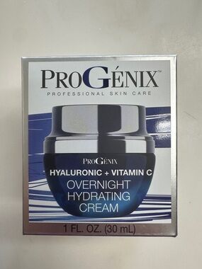 Overnight Hydrating Cream with Hyaluronic + Vitamin C — Blue